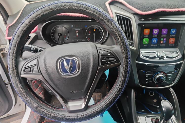 Used CHANGAN CS75 2017 Shangkui Edition 1.5T Automatic Fengxiang Model Steering Wheel