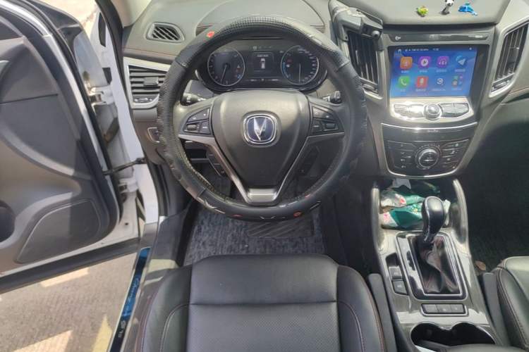 Used CHANGAN CS75 2017 Shangkui Edition 1.5T Automatic Sharp Model Steering Wheel