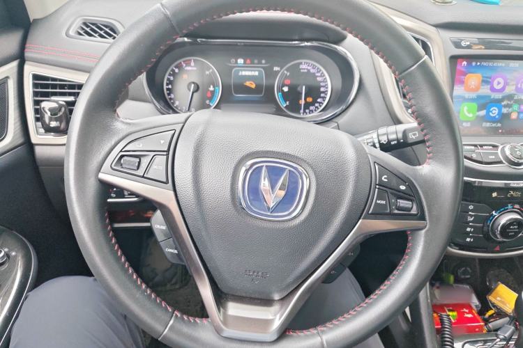 Used CHANGAN CS75 2017 Shangkui Edition 1.5T Automatic Fengxiang Model Steering Wheel