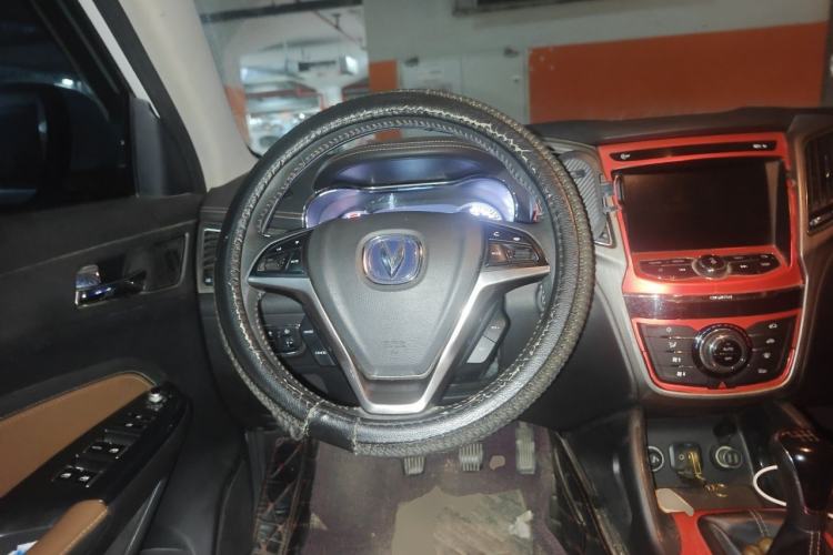 Used CHANGAN CS75 2017 Shangkui Edition 1.5T Manual Fengxiang Model Steering Wheel