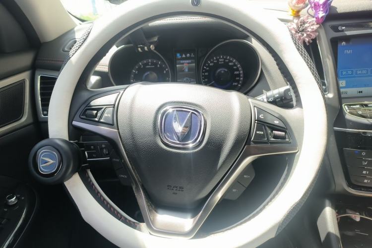 Used CHANGAN CS75 2017 Shangkui Edition 1.5T Manual Fengxiang Model Steering Wheel