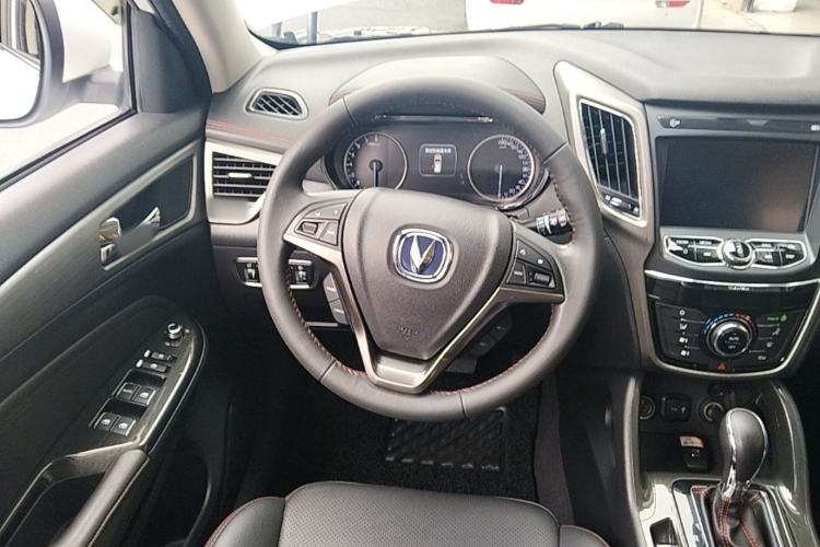 Used CHANGAN CS75 2017 Shangkui Edition 1.5T Automatic Sharp Model Steering Wheel