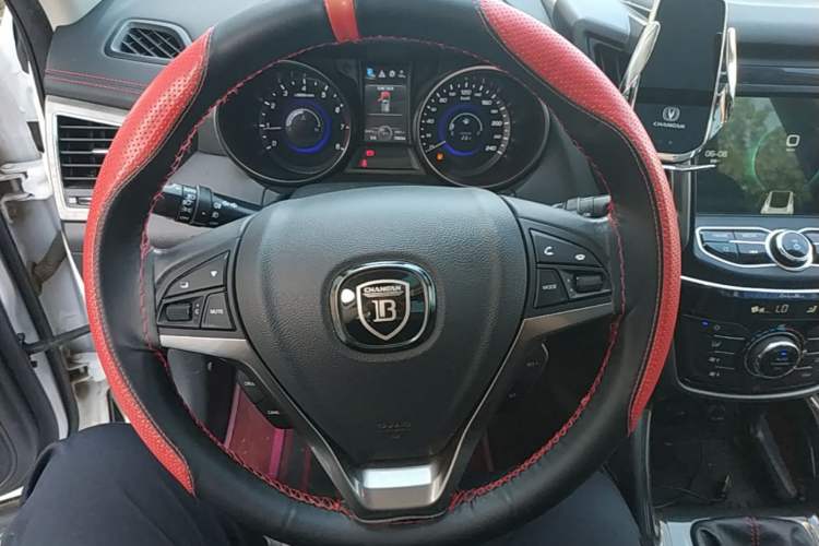 Used CHANGAN CS75 2017 Shangku Edition 1.5T Manual ZhiXiang Model Steering Wheel