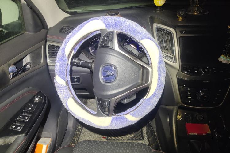 Used CHANGAN CS75 2017 Shangkui Edition 1.5T Manual Fengxiang Model Steering Wheel