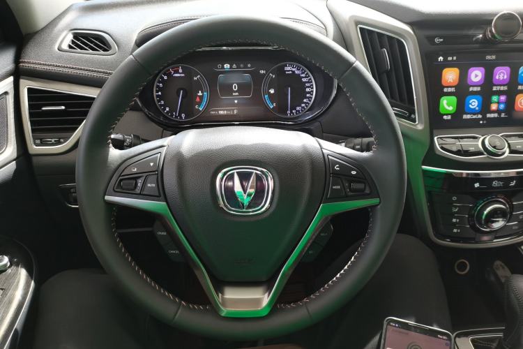 Used CHANGAN CS75 2017 Shangkui Edition 1.8T Automatic All-Wheel-Drive Elite Model Steering Wheel