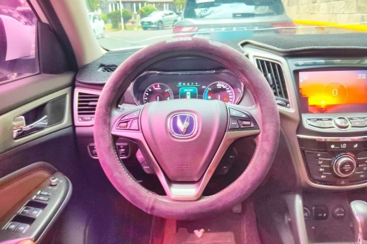 Used CHANGAN CS75 2017 Shangkui Edition 1.5T Automatic Fengxiang Model Steering Wheel