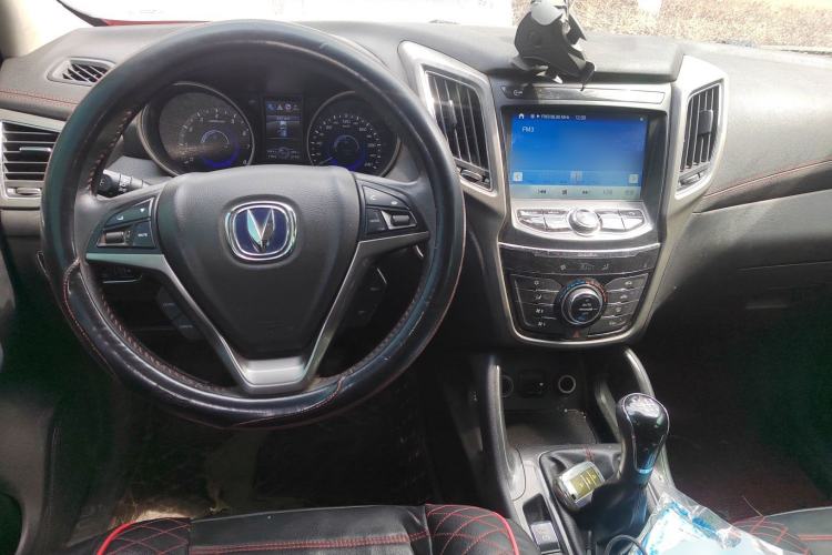 Used CHANGAN CS75 2017 Shangkui Edition 1.5T Manual Fengxiang Model Steering Wheel