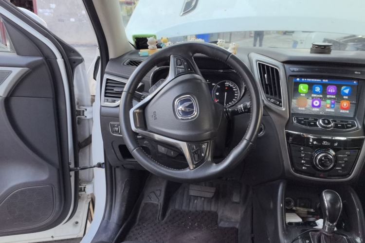 Used CHANGAN CS75 2017 Shangkui Edition 1.5T Automatic Fengxiang Model Steering Wheel