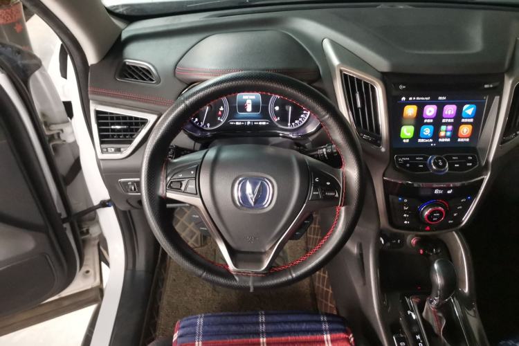 Used CHANGAN CS75 2017 Shangkui Edition 1.5T Automatic Fengxiang Model Steering Wheel