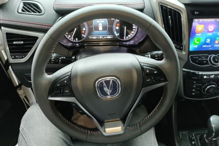 Used CHANGAN CS75 2017 Shangkui Edition 1.5T Automatic Fengxiang Model Steering Wheel
