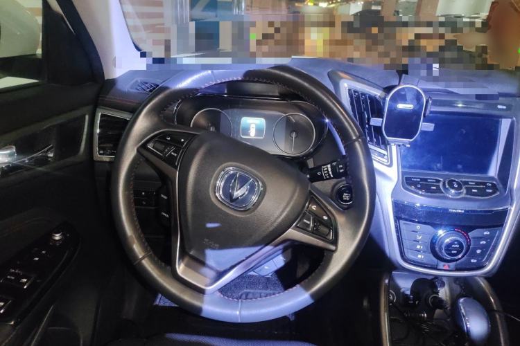 Used CHANGAN CS75 2017 Shangkui Edition 1.8T Automatic All-Wheel-Drive Luxury Model Steering Wheel