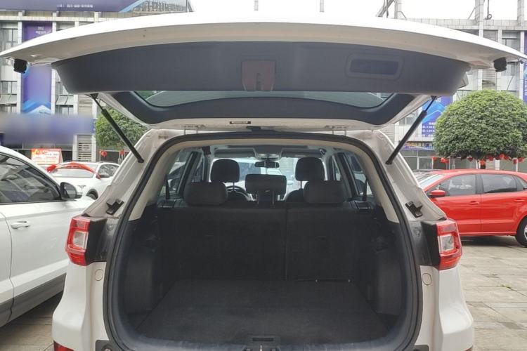Used CHANGAN CS75 2017 Shangkui Edition 1.5T Automatic Fengyue Model Trunk
