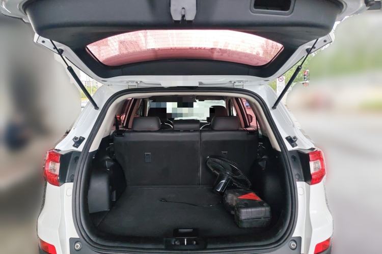 Used CHANGAN CS75 2017 Shangku Edition 1.5T Manual ZhiXiang Model Trunk