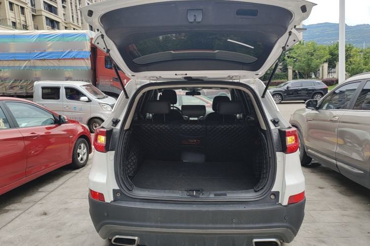 Used CHANGAN CS75 2017 Shangkui Edition 1.5T Automatic Fengyue Model Trunk