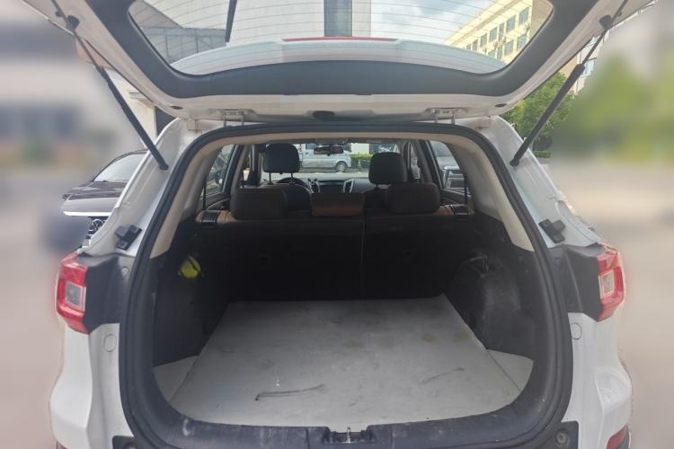 Used CHANGAN CS75 2017 Shangku Edition 1.5T Manual ZhiXiang Model Trunk