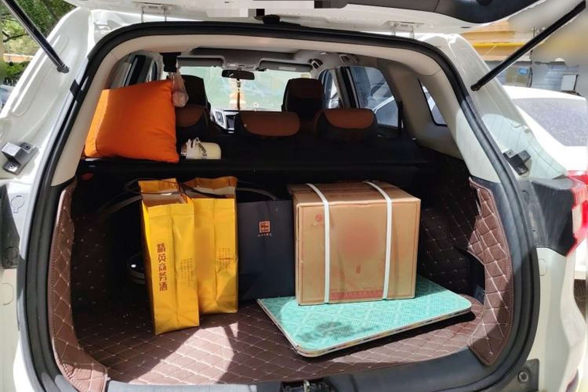 Used CHANGAN CS75 2017 Shangkui Edition 1.5T Automatic Fengxiang Model Trunk
