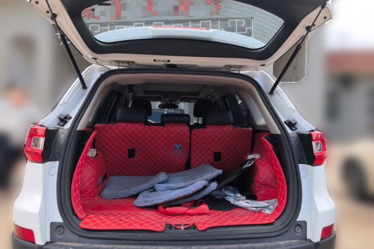 Used CHANGAN CS75 2017 Shangku Edition 1.5T Manual ZhiXiang Model Trunk