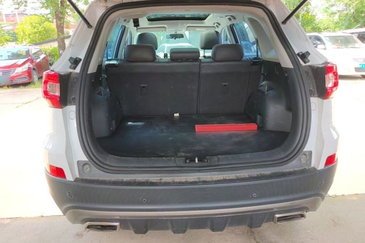 Used CHANGAN CS75 2017 Shangkui Edition 1.5T Automatic Fengxiang Model Trunk