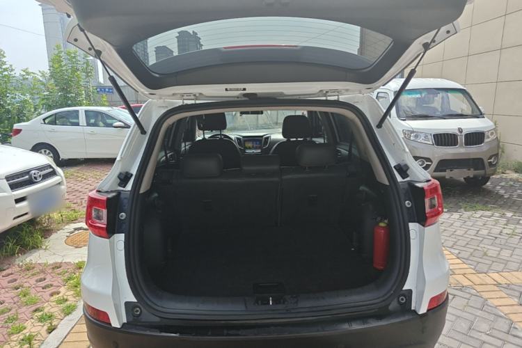 Used CHANGAN CS75 2017 Shangkui Edition 1.5T Automatic Fengxiang Model Trunk