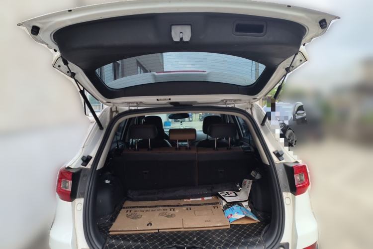 Used CHANGAN CS75 2017 Shangkui Edition 1.5T Automatic Fengyue Model Trunk