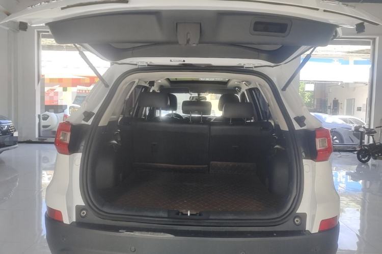 Used CHANGAN CS75 2017 Shangkui Edition 1.5T Automatic Fengxiang Model Trunk