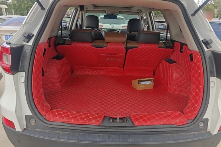 Used CHANGAN CS75 2017 Shangkui Edition 1.5T Automatic Fengxiang Model Trunk