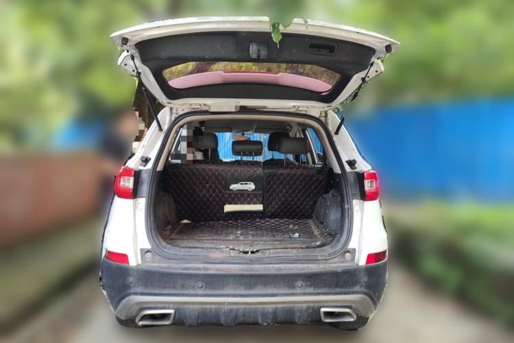 Used CHANGAN CS75 2017 Shangkui Edition 1.5T Manual Enjoyment Model Trunk
