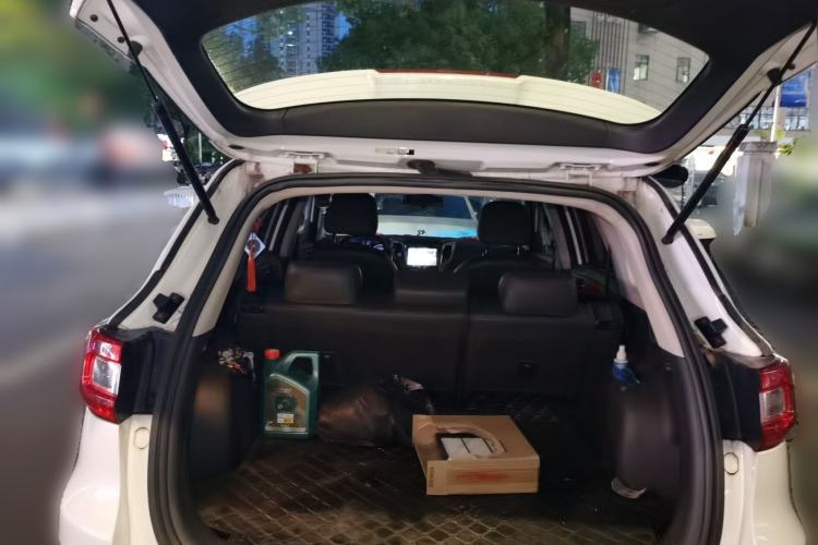 Used CHANGAN CS75 2017 Shangku Edition 1.5T Manual ZhiXiang Model Trunk