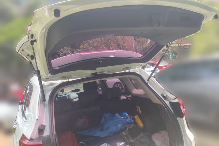 Used CHANGAN CS75 2017 Shangkui Edition 1.5T Automatic Fengxiang Model Trunk