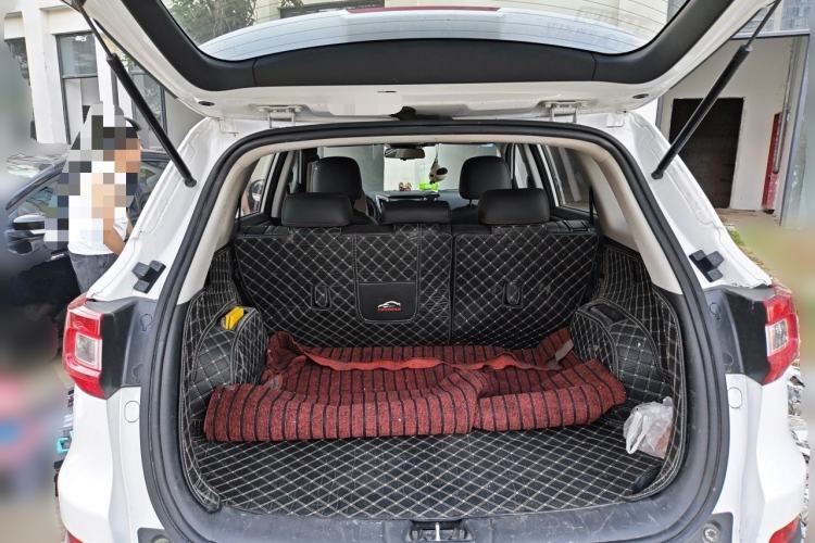 Used CHANGAN CS75 2017 Shangkui Edition 1.5T Manual Fengxiang Model Trunk