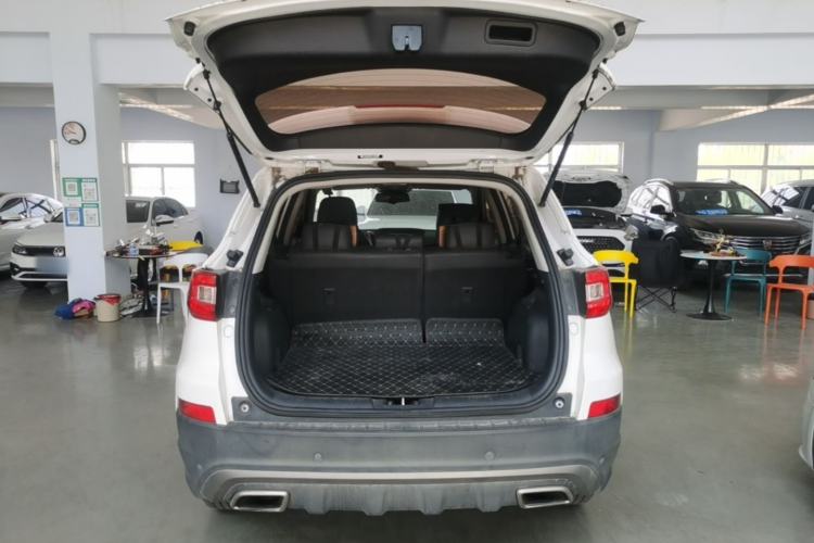 Used CHANGAN CS75 2017 Shangkui Edition 1.5T Automatic Fengyu Model Trunk