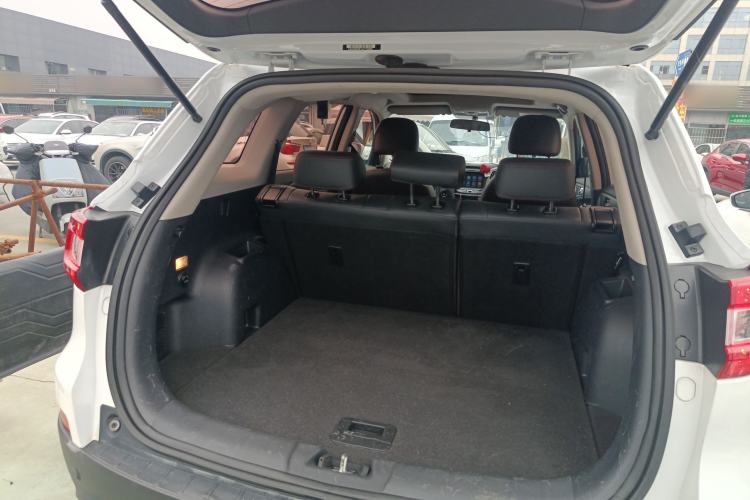 Used CHANGAN CS75 2017 Shangkui Edition 1.5T Automatic Fengxiang Model Trunk