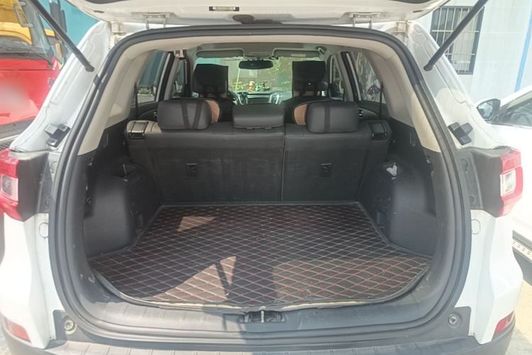 Used CHANGAN CS75 2017 Shangkui Edition 1.5T Automatic Fengxiang Model Trunk