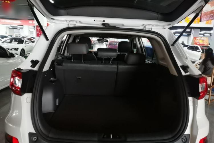 Used CHANGAN CS75 2017 Shangkui Edition 1.5T Automatic Fengxiang Model Trunk