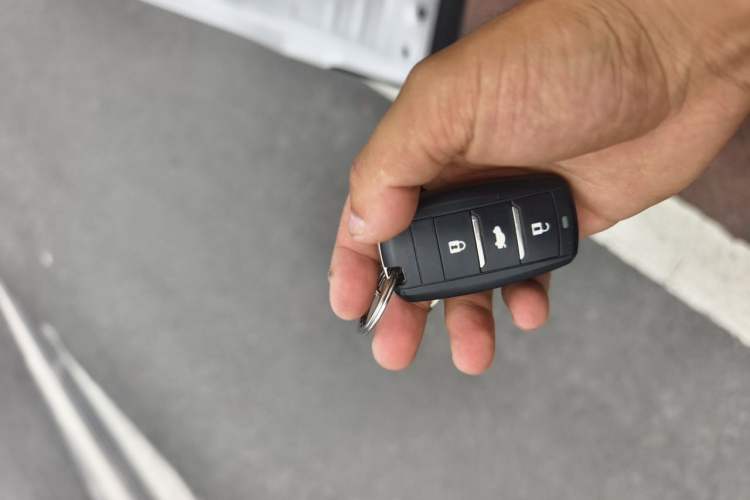 Used CHANGAN CS75 2017 Shangkui Edition 1.5T Automatic Fengxiang Model Vehicle Key