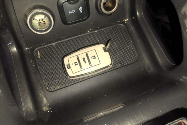Used CHANGAN CS75 2017 Shangkui Edition 1.8T Automatic All-Wheel-Drive Luxury Model Vehicle Key
