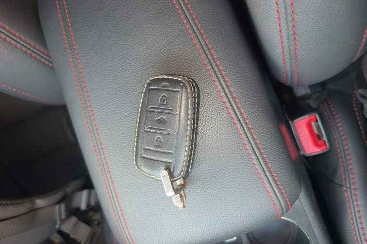 Used CHANGAN CS75 2017 Shangku Edition 1.5T Manual ZhiXiang Model Vehicle Key