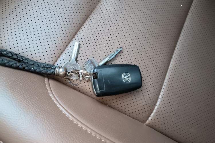 Used CHANGAN CS75 2017 Shangkui Edition 1.5T Automatic Fengyue Model Vehicle Key