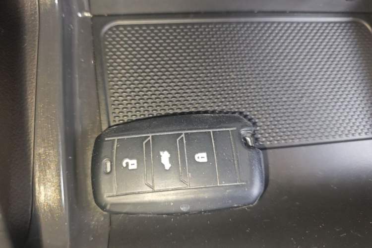 Used CHANGAN CS75 2017 Shangkui Edition 1.5T Automatic Sharp Model Vehicle Key
