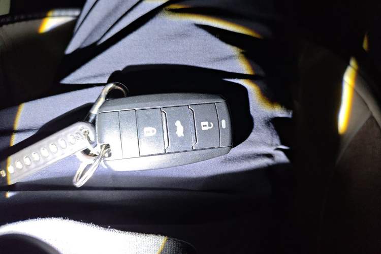 Used CHANGAN CS75 2017 Shangkui Edition 1.5T Automatic Sharp Model Vehicle Key
