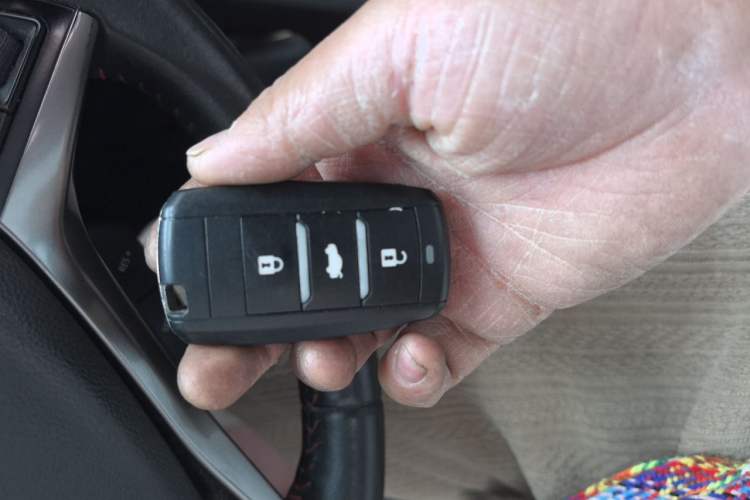 Used CHANGAN CS75 2017 Shangkui Edition 1.5T Automatic Fengxiang Model Vehicle Key