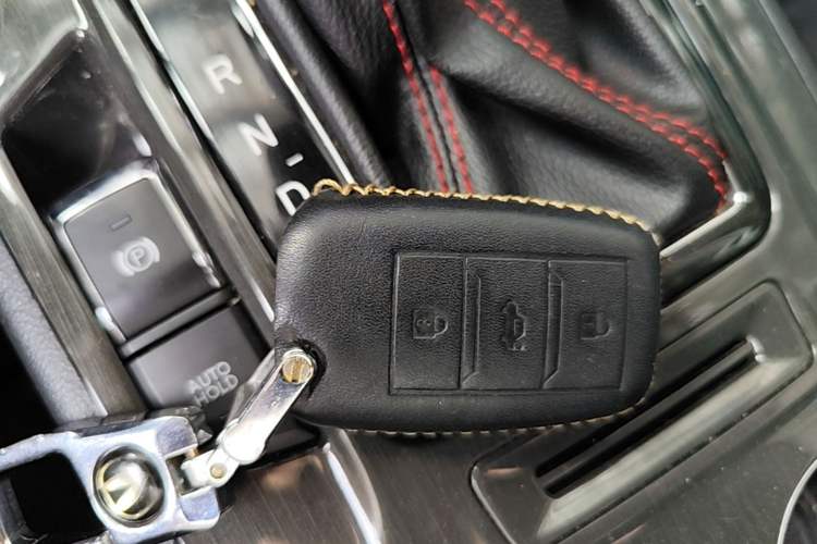 Used CHANGAN CS75 2017 Shangkui Edition 1.5T Automatic Fengyue Model Vehicle Key