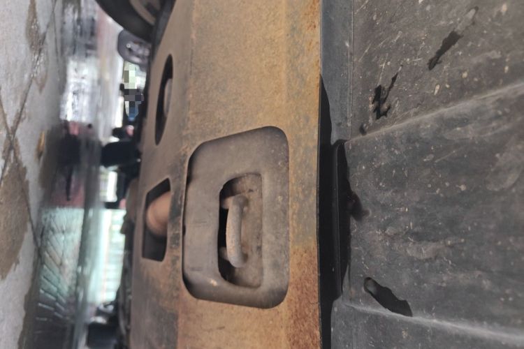 Used CHANGAN CS75 2017 Shangkui Edition 1.5T Manual Fengxiang Model Chassis Front