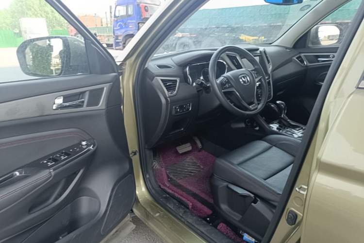 Used CHANGAN CS75 2017 Shangkui Edition 1.5T Automatic Fengxiang Model Driver Seat