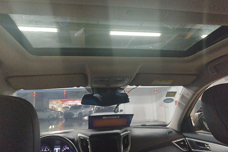 Used CHANGAN CS75 2017 Shangkui Edition 1.5T Manual Fengxiang Model Headliner