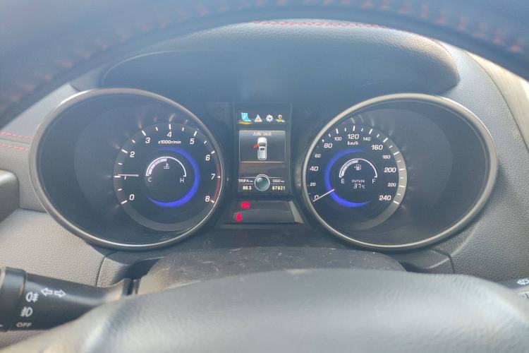 Used CHANGAN CS75 2017 Shangkui Edition 1.5T Manual Fengxiang Model Instrument Cluster