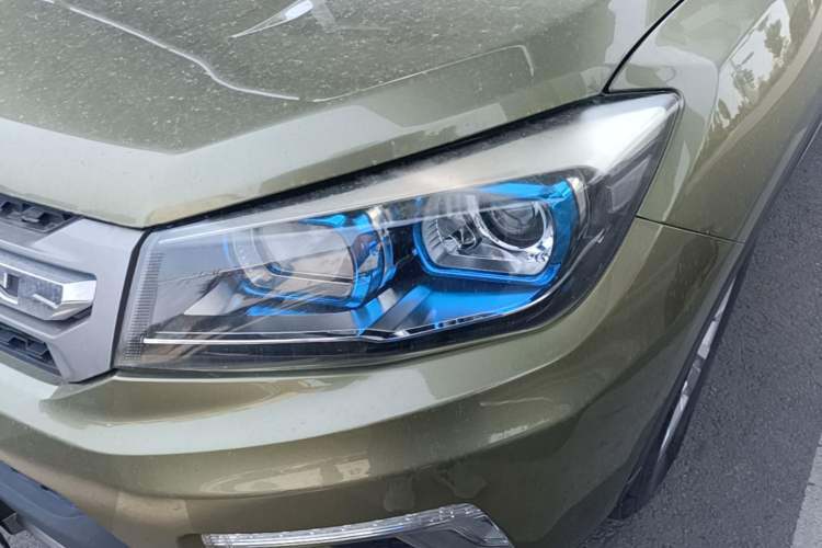 Used CHANGAN CS75 2017 Shangkui Edition 1.5T Automatic Fengxiang Model Left Front Headlight