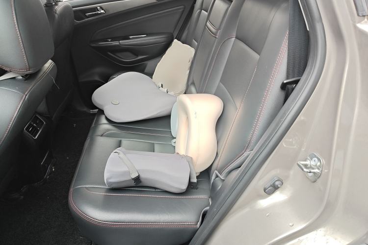 Used CHANGAN CS75 2017 Shangkui Edition 1.5T Automatic Fengxiang Model Left Rear Seat