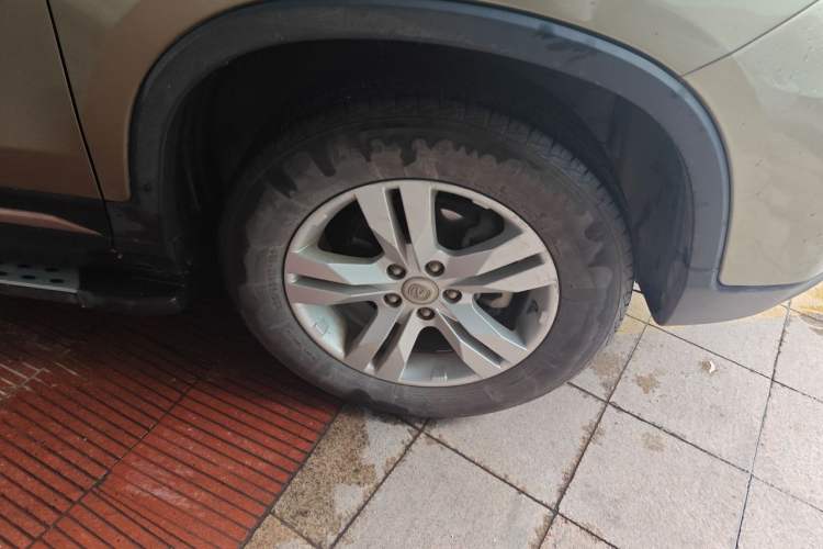 Used CHANGAN CS75 2017 Shangkui Edition 1.5T Manual Fengxiang Model Right Front Wheel Hub