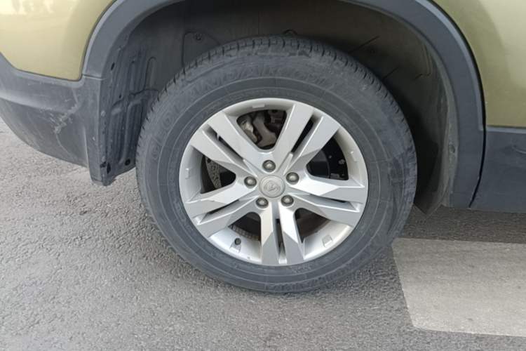 Used CHANGAN CS75 2017 Shangkui Edition 1.5T Automatic Fengxiang Model Right Rear Wheel Hub